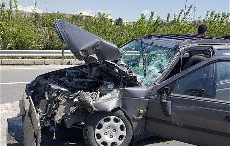 تصادف خونین مینی بوس با پزو در جاده فولادشهر